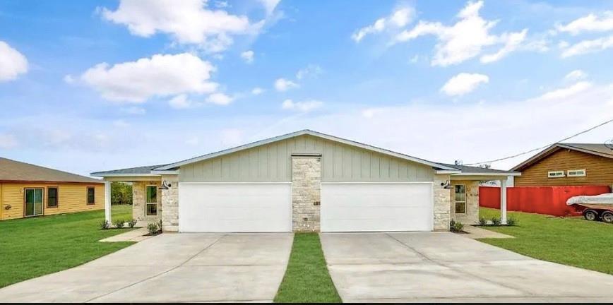 Foto principal - 5401 Thunderbird St