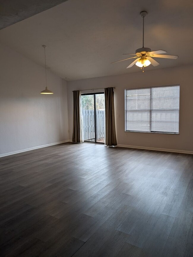 Building Photo - 4342 SW 20th Ln