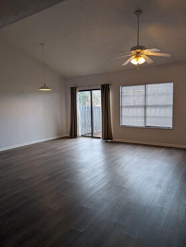 Foto del edificio - 4342 SW 20th Ln