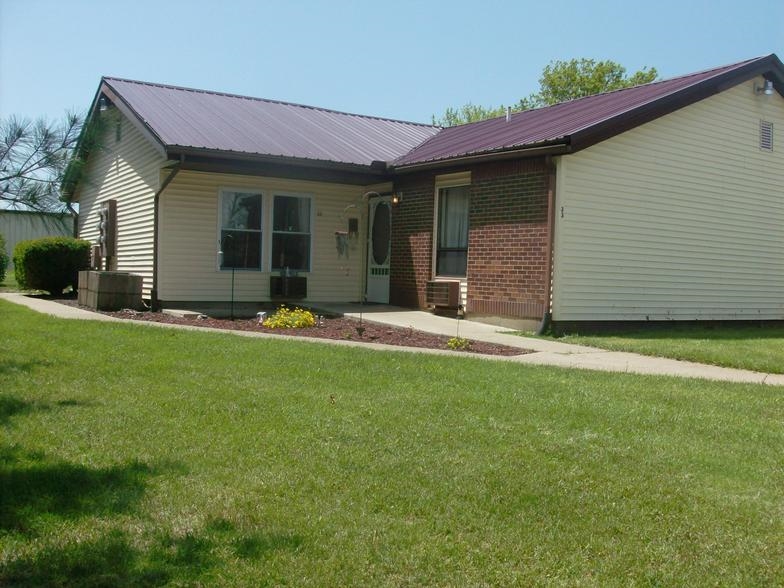 Building Photo - McArthur Manor Apartments