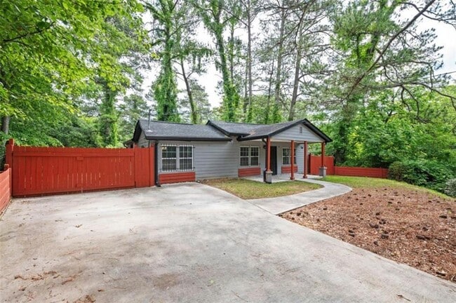 Building Photo - 3479 Thompson Dr NW