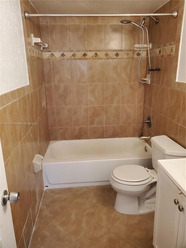 Foto del edificio - 15225 NE 6th Ave