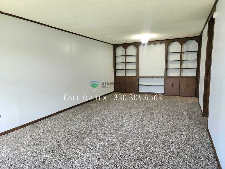 Foto principal - 930 N Ella St