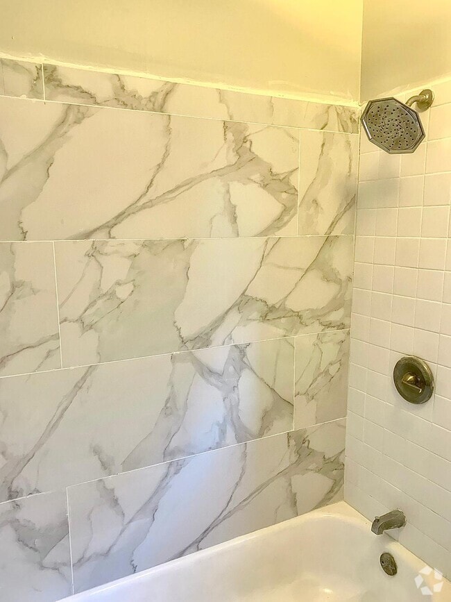 Lower Roseville Apartments for Rent with Hardwood Floors Newark, NJ 3 Rentals