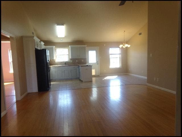 Building Photo - 100 Corbin Cir