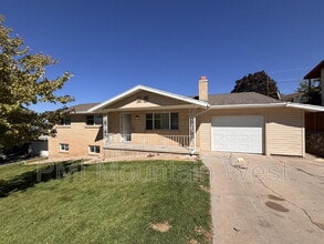 Building Photo - 1011 Claremont Dr