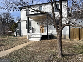 Building Photo - 5141 19th Rd N