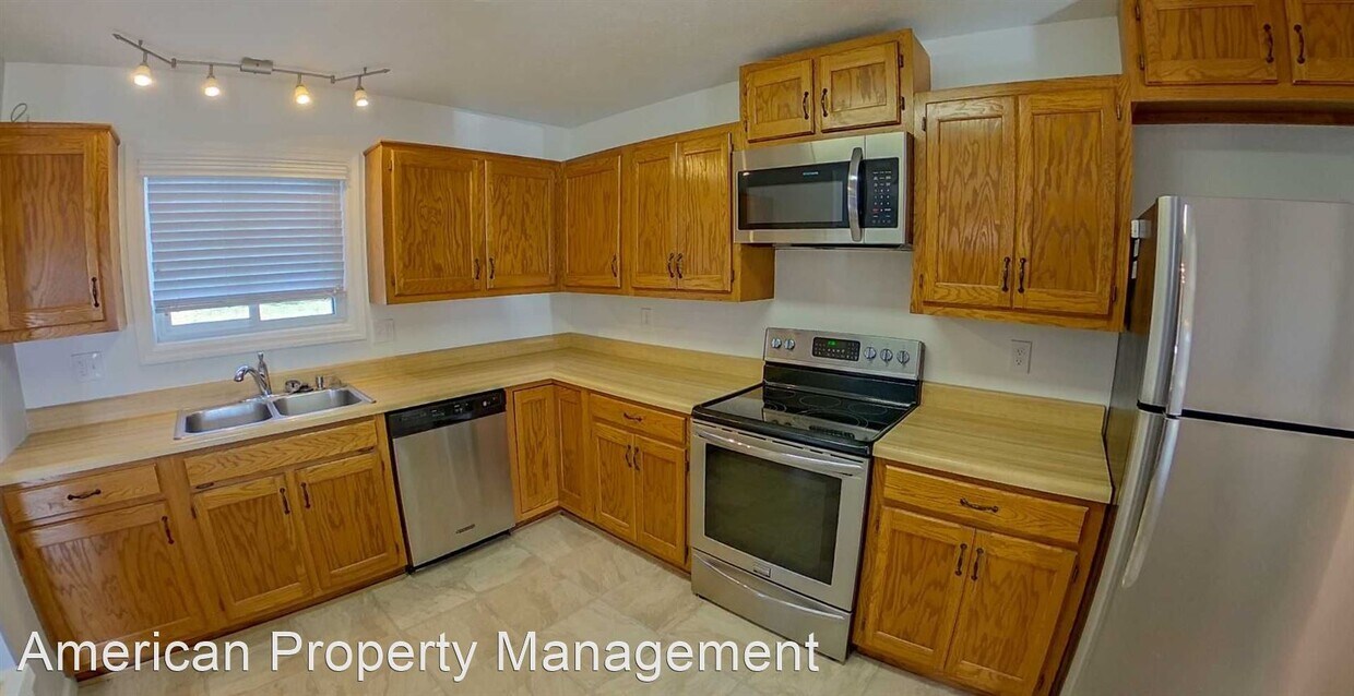 Primary Photo - 3 br, 2 bath House - 2487 Brookfield Dr.