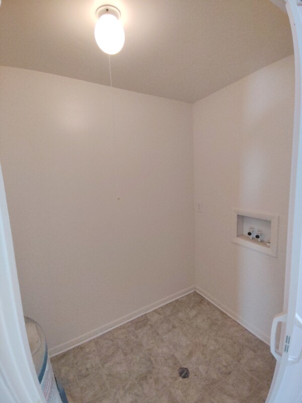 Foto del edificio - 600 Reusens Rd