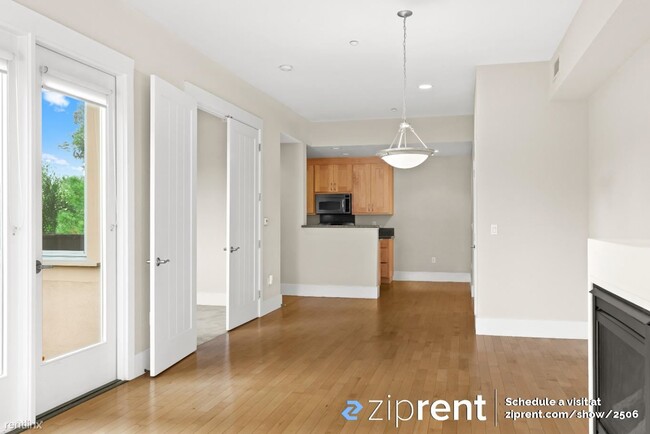 Building Photo - 3 br, 2 bath Condo - 5100 El Camino Real, ...