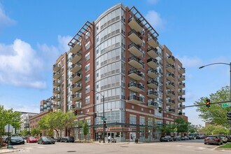 Building Photo - 1201 W Adams St