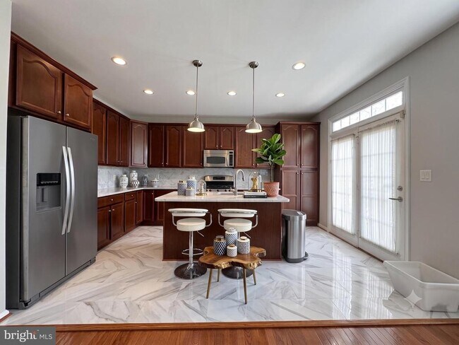 Foto del edificio - 5609 Faircloth Ct