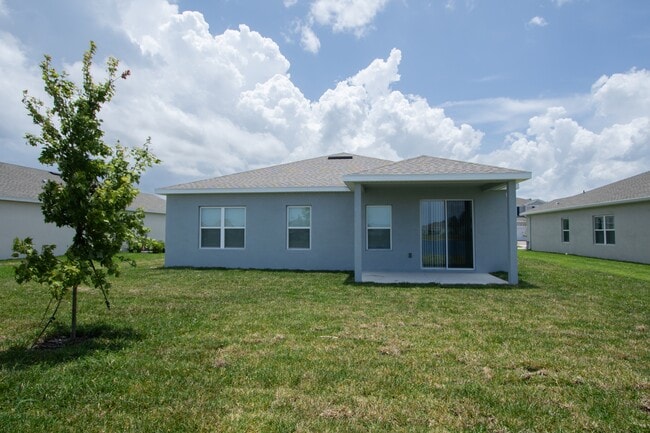 Building Photo - 4389 Lago Cir