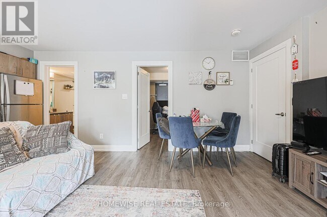 Photo du bâtiment - 814 Glencairn Ave