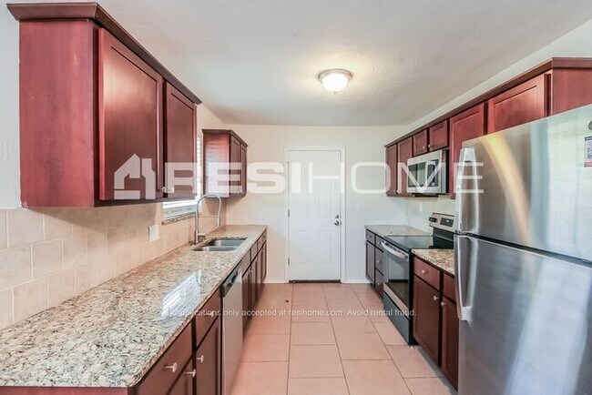 Foto del edificio - 7736 Nw 31St St