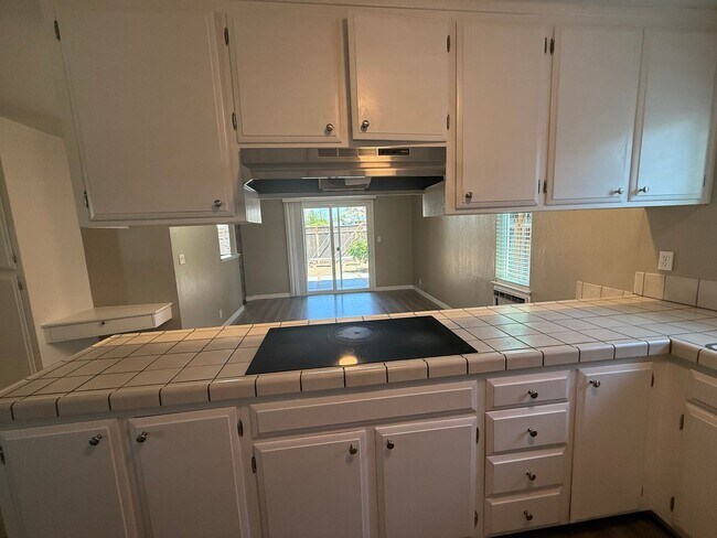Building Photo - CAMPBELL - Open floor plan with separate f...