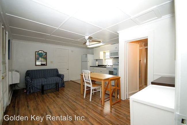 Building Photo - 1 br, 1 bath House - 609-A Church Street