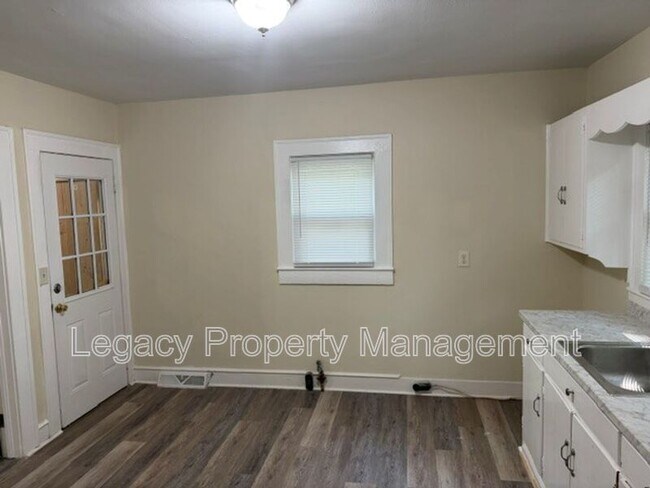 Foto del edificio - 1511 Albright Ave