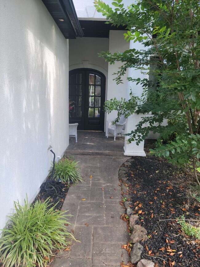 Foto del edificio - Experience Luxurious Living: Spacious 3-Bedroom Home with Golf Course views on Pebble Beach Drive!