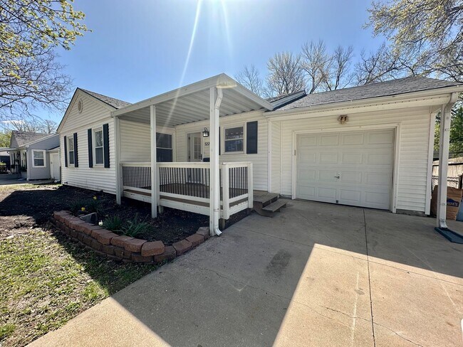 Building Photo - {5221} Updated Prairie Village Ranch + Fenced Yard + One Car Garage