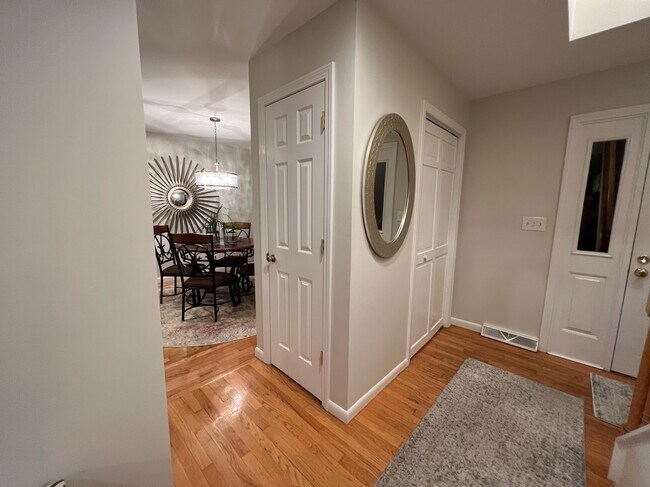 Foto del edificio - 23 Winnecunnet Dr