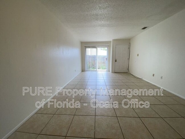 Building Photo - 5420 SE 29th Pl