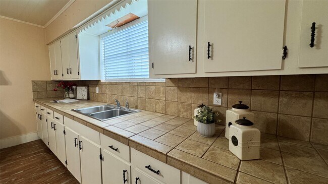 Foto del edificio - 9149 Johns St