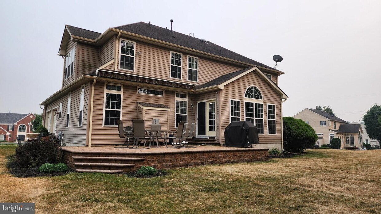 Primary Photo - 207 Dillons Ln