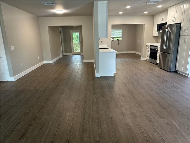 Building Photo - 1585 Jasmine Way