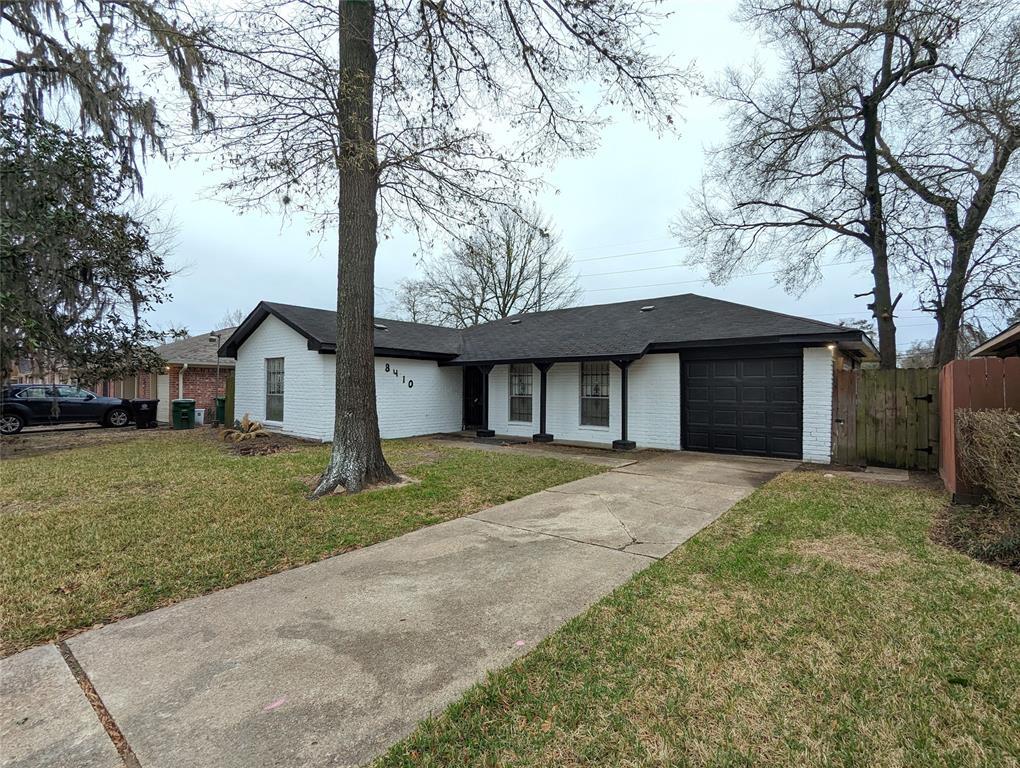 Primary Photo - 8410 Rinn St
