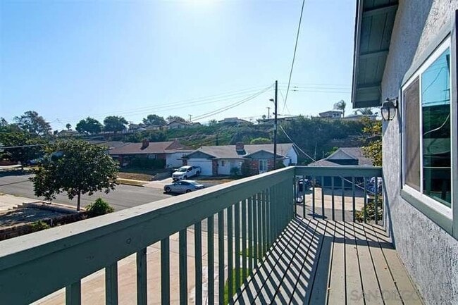 Building Photo - 375 East Moss Street