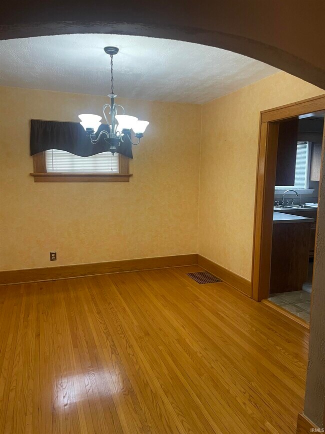 Foto del edificio - 2716 Buena Vista Dr