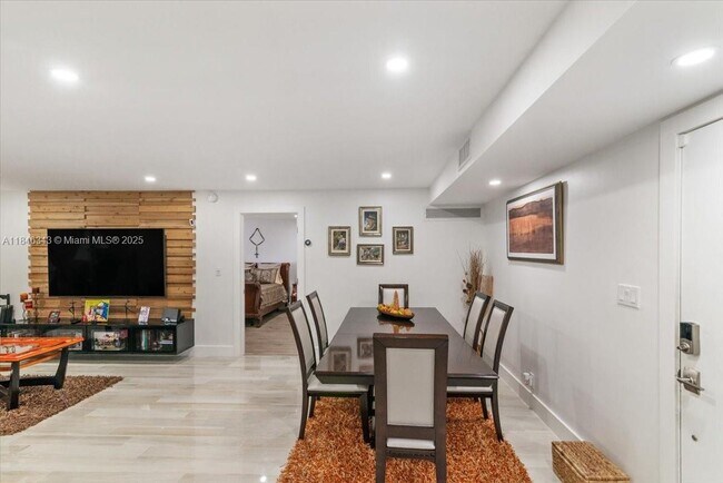Foto del edificio - 2820 Riverside Dr
