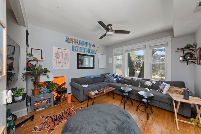 1545 W Addison-2 - 1545 W Addison-2 Apartment