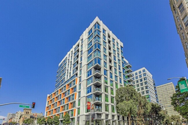 Building Photo - 1688 Pine St