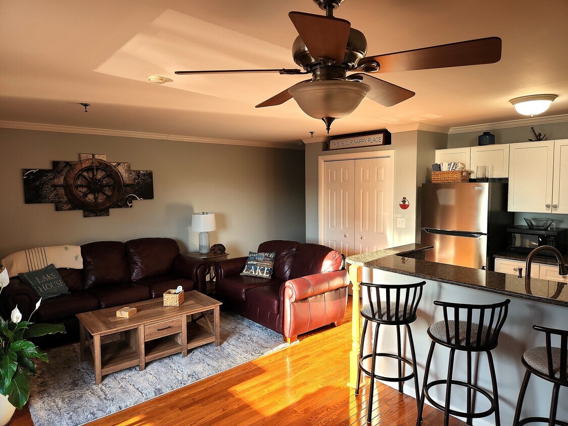 Foto principal - 131 Lake St