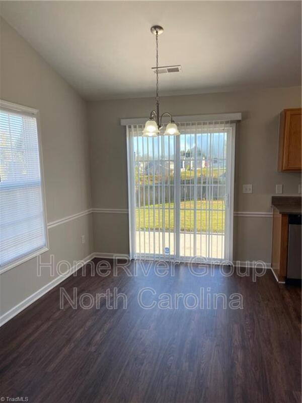 Foto del edificio - 410 Sailway Rd