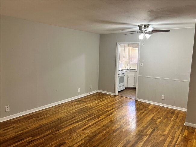 Foto del edificio - 8807 Timberside Dr