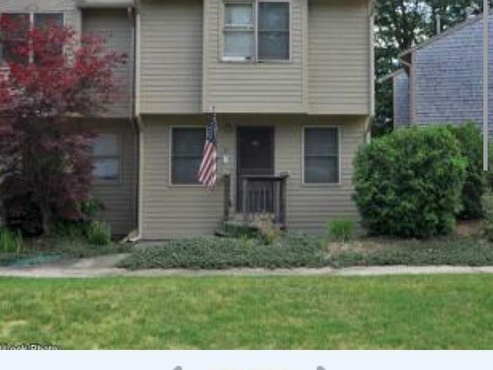 92 Alger Ave, East Greenwich, RI 02818 Townhome Rentals in East