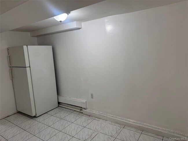 Foto del edificio - 32-11 69th St