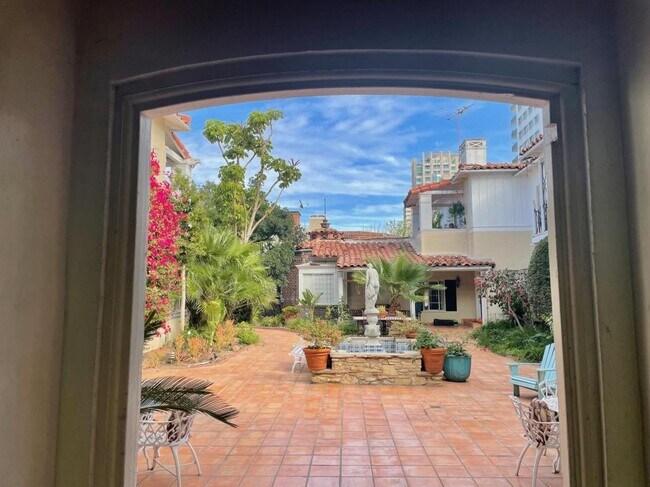 patio - 10806 Lindbrook Dr