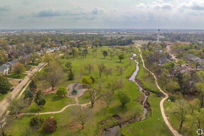 Crown Heights Park has paved trails running along the creek.