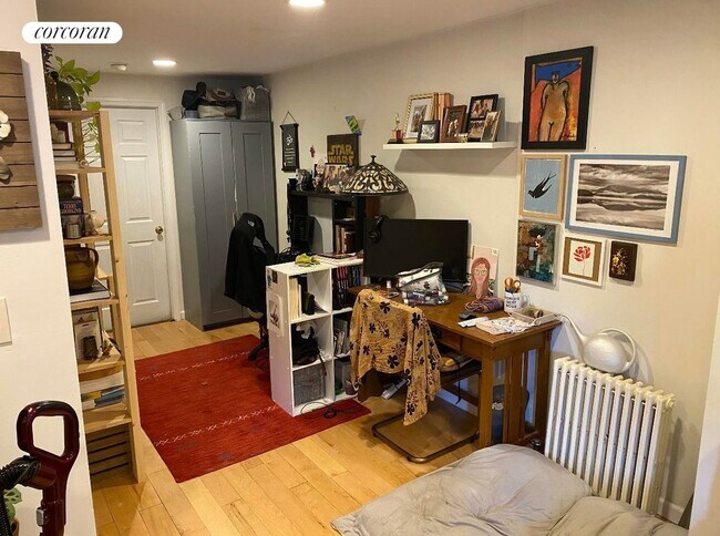 Foto del edificio - 94 Albany Ave