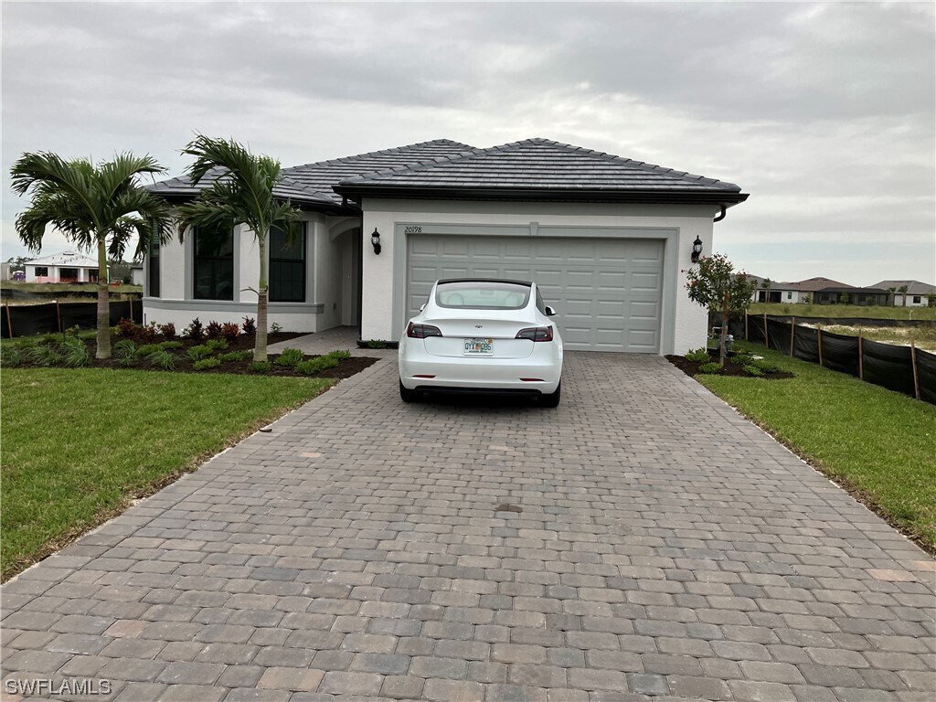 Primary Photo - 20198 Hartford Blvd