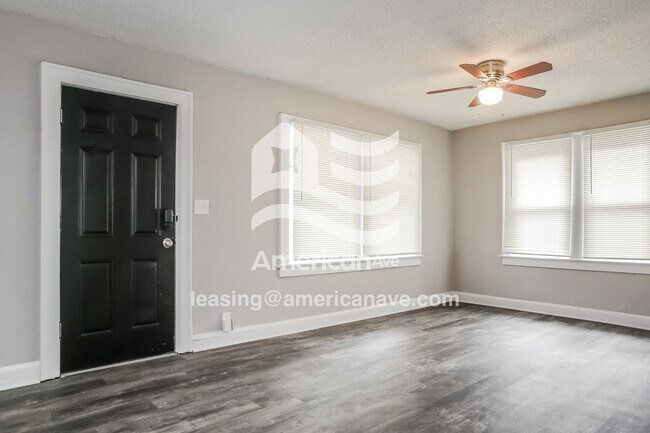 Foto del edificio - 4432 Flora Ave