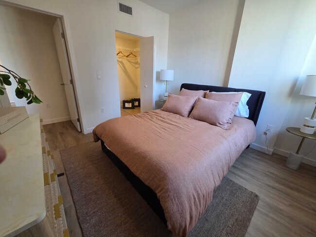 Foto del edificio - 751 E 28th St