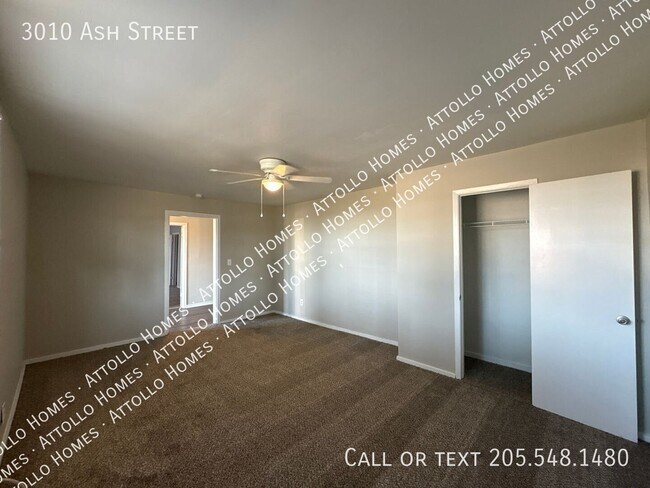 Foto del edificio - 3010 Ash St
