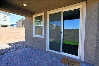 Building Photo - 10205 Starlit Cyn Ct