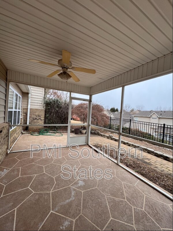 Foto principal - 413 Falling Rock Way