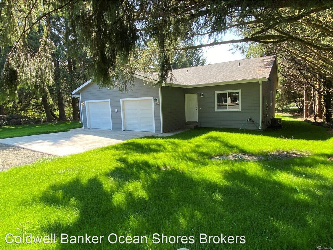 Primary Photo - 2 br, 2 bath House - 32 Sunset Blvd #B